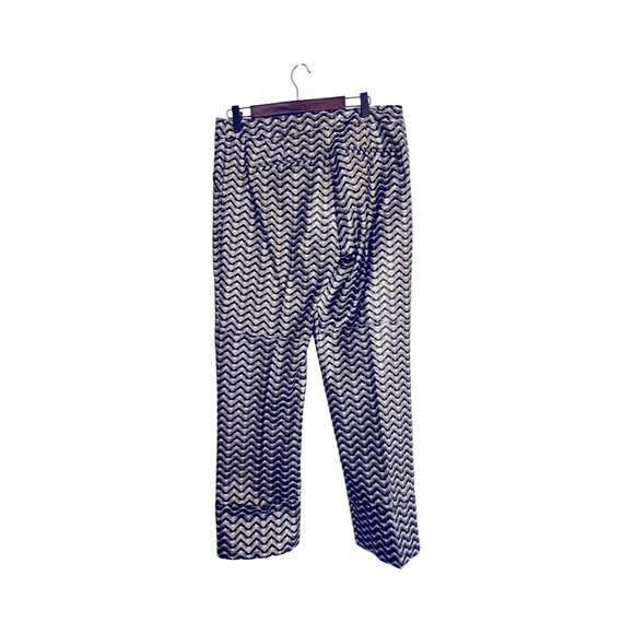 Trina Turk -The Banshee pant cropped bootcut dress pant in metallic jacquard. - Picture 3 of 15